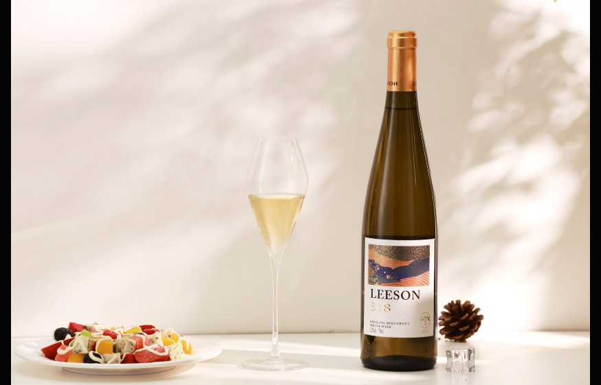 德国风味的邂逅:雷盛LEESON·318半甜白葡萄酒(图2) ScreenShot_2025-12-02_104118_270.png