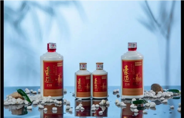 豪迈白酒瓶身包装的奥秘：不透明与透明的科学选择