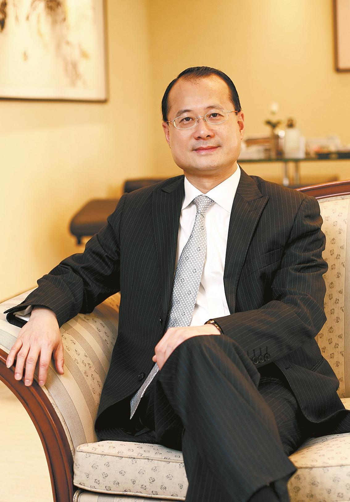 
		         全国政协常委蔡冠深：大湾区处处有商机 是港商投资首选地