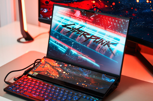 华硕 ROG Zephyrus Duo 16 游戏本发售：售价5000 欧元