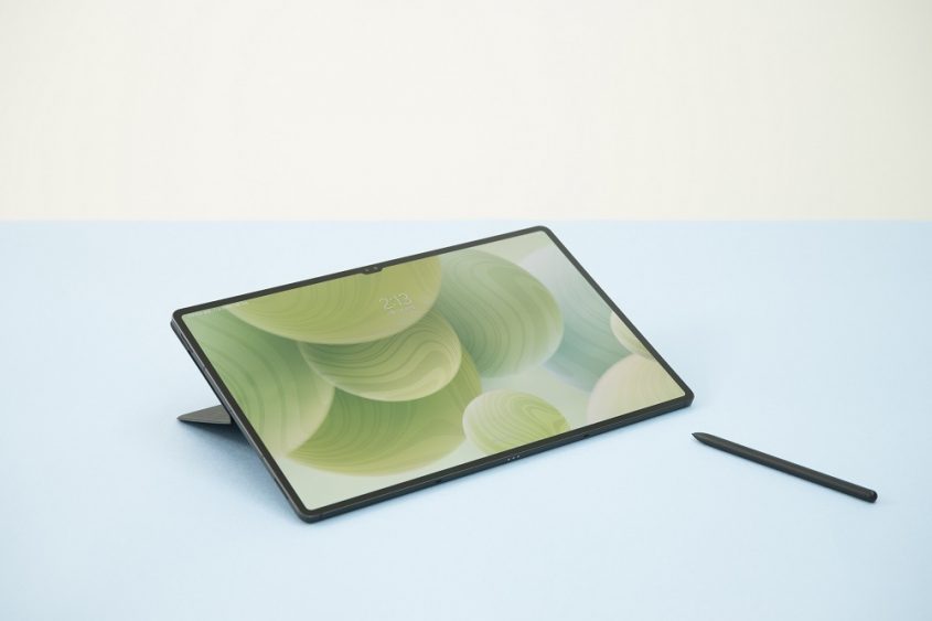 夏日轻松行 三星Galaxy Tab S8系列开启别样办公体验