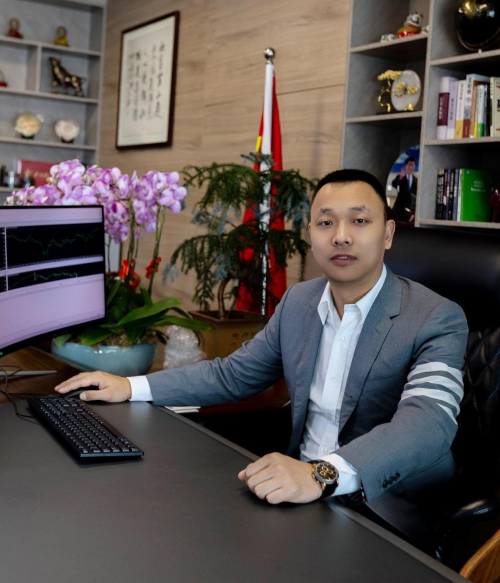 封面人物 | 富三代家族财富董事长胡海的强国梦