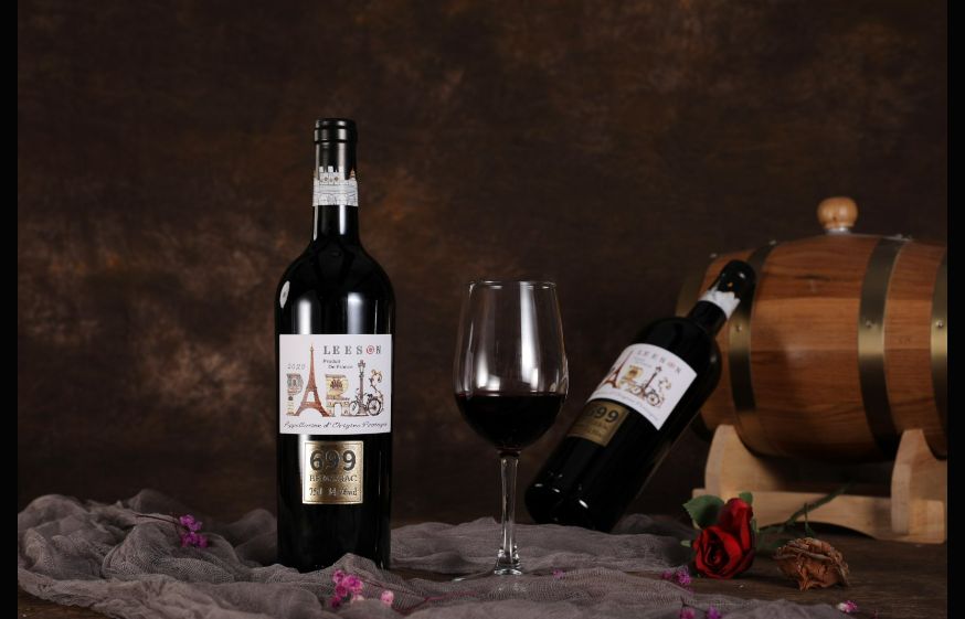 探寻法国佳酿:雷盛LEESON·699干红的魅力之旅(图2)
