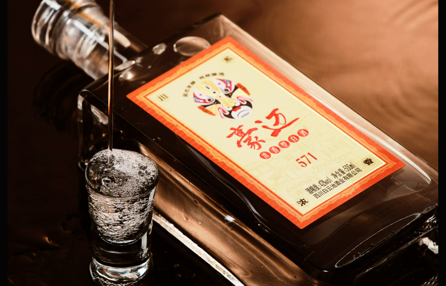 老酒鬼说实话：豪迈浓香白酒的魅力到底在哪