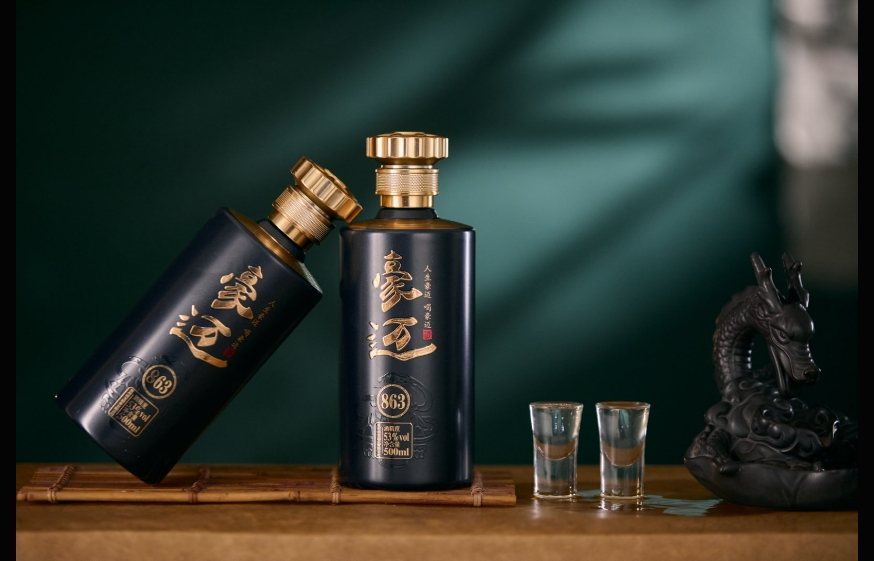 夏尽秋来，一杯豪迈白酒，解锁立秋的仪式感